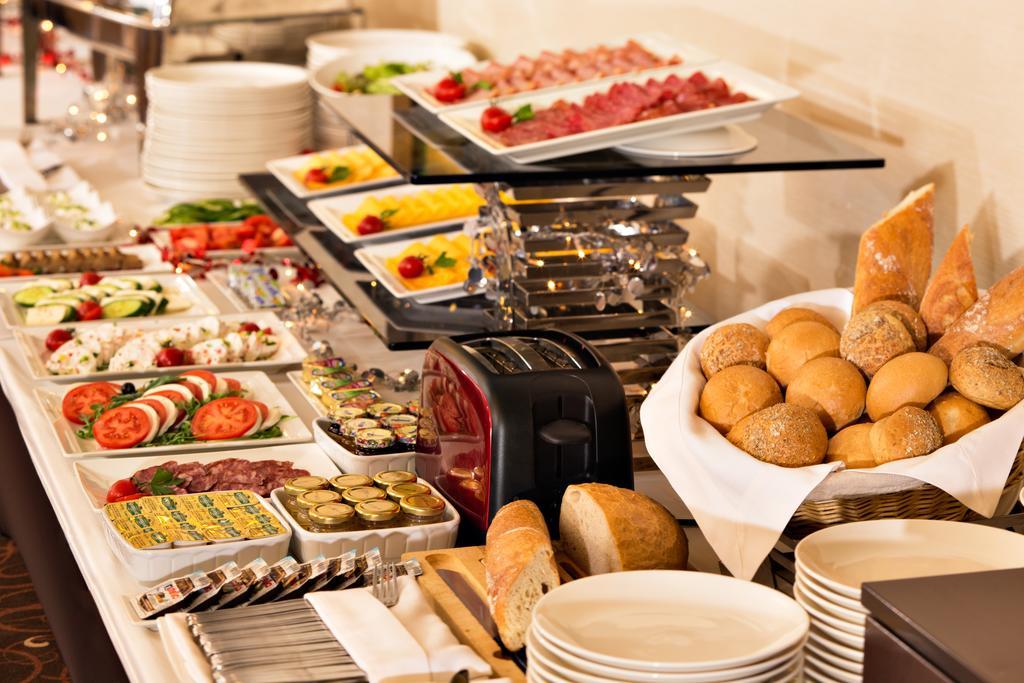 Z-Hotel Business & Spa Отвоцк Екстер'єр фото