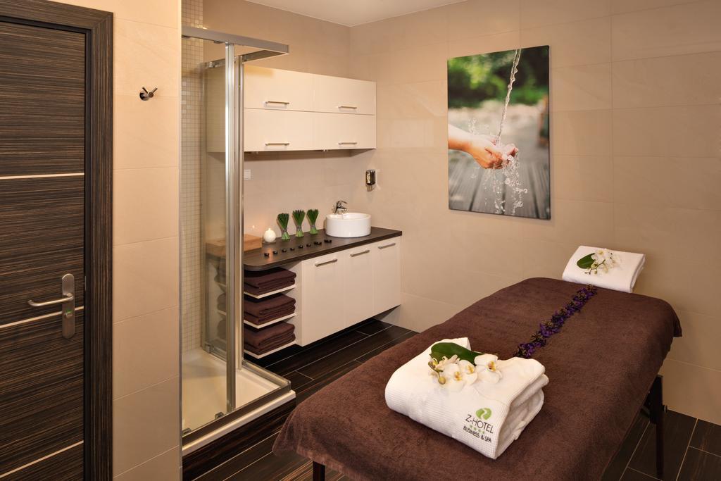 Z-Hotel Business & Spa Отвоцк Екстер'єр фото