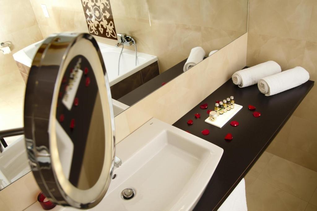 Z-Hotel Business & Spa Отвоцк Екстер'єр фото