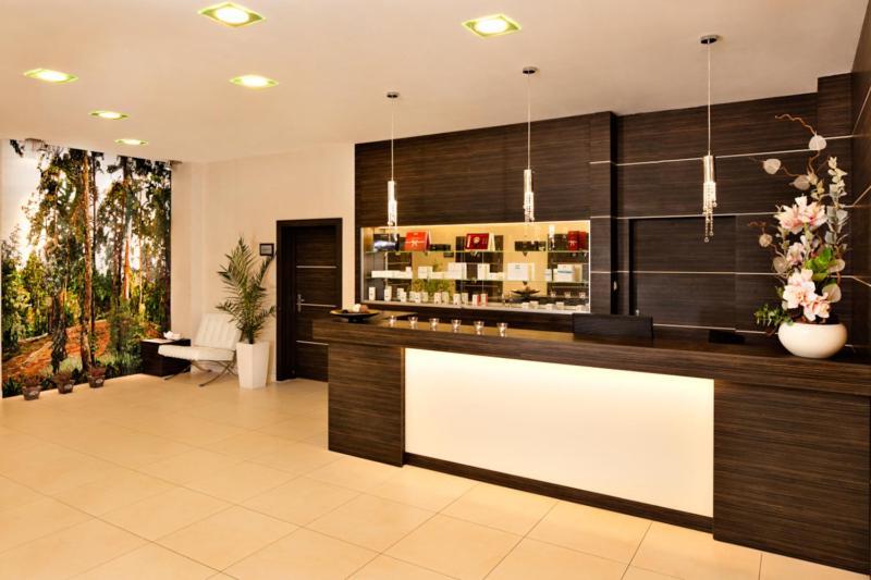 Z-Hotel Business & Spa Отвоцк Екстер'єр фото